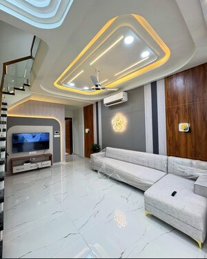 Living Room in 2.5 BHK Builder Floor at Sector 29 – for Sale