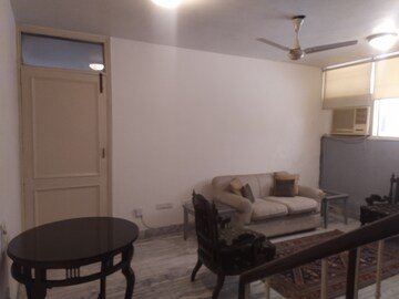 Room in 3.5 BHK Builder Floor at Greater Kailash I – for Rent