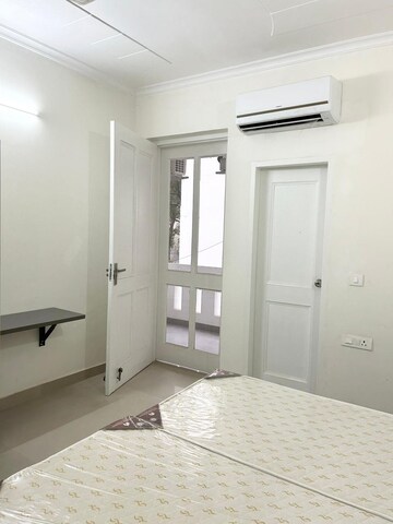 Building Lobby in 3 BHK Builder Floor at South City 1 – for Rent