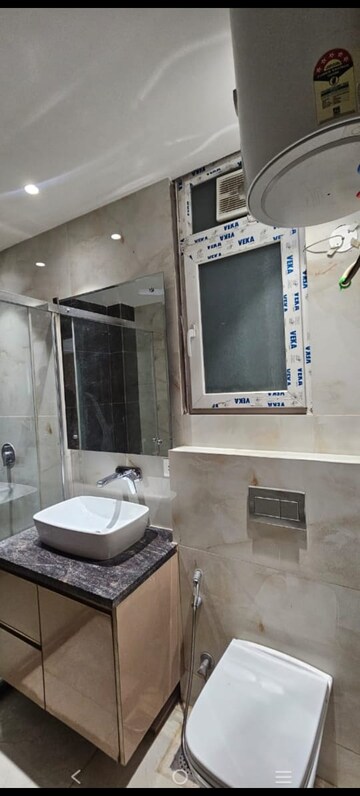 Bathroom in 4 BHK Builder Floor at Dlf City Phase 3 – for Rent