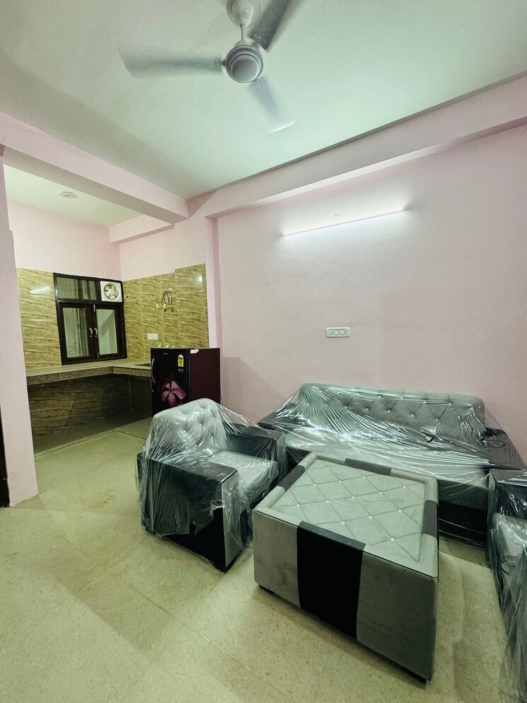 Master Bedroom, saket 1.5 Bedroom 600 Sq.Ft. Builder Floor In Saket Delhi 8842326