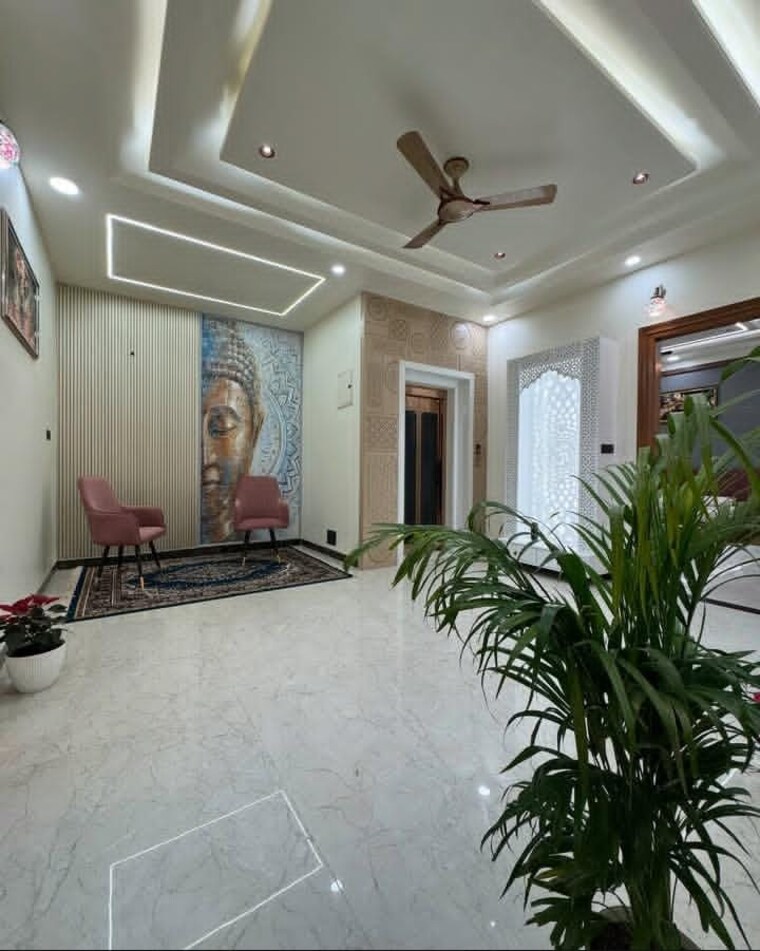 Room, sector 35 2.5 Bedroom 2250 Sq.Ft. Builder Floor In Sector 35 Faridabad 8842345