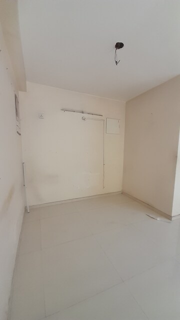 Room in 3 BHK Apartment at New Rajendre Nagar – for Rent