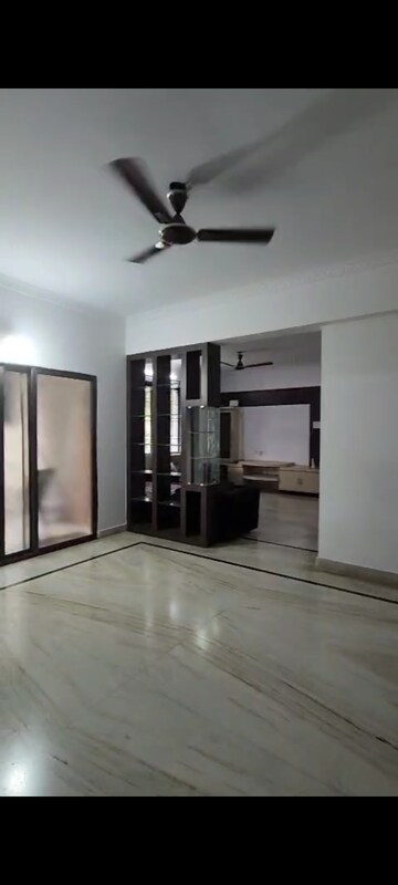 Room in 3 BHK Apartment at Gouthami Enclave, Kondapur – for Rent