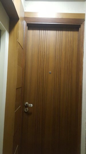 Furnished Amenities in 2 BHK Builder Floor at Lajpat Nagar 4 – for Sale