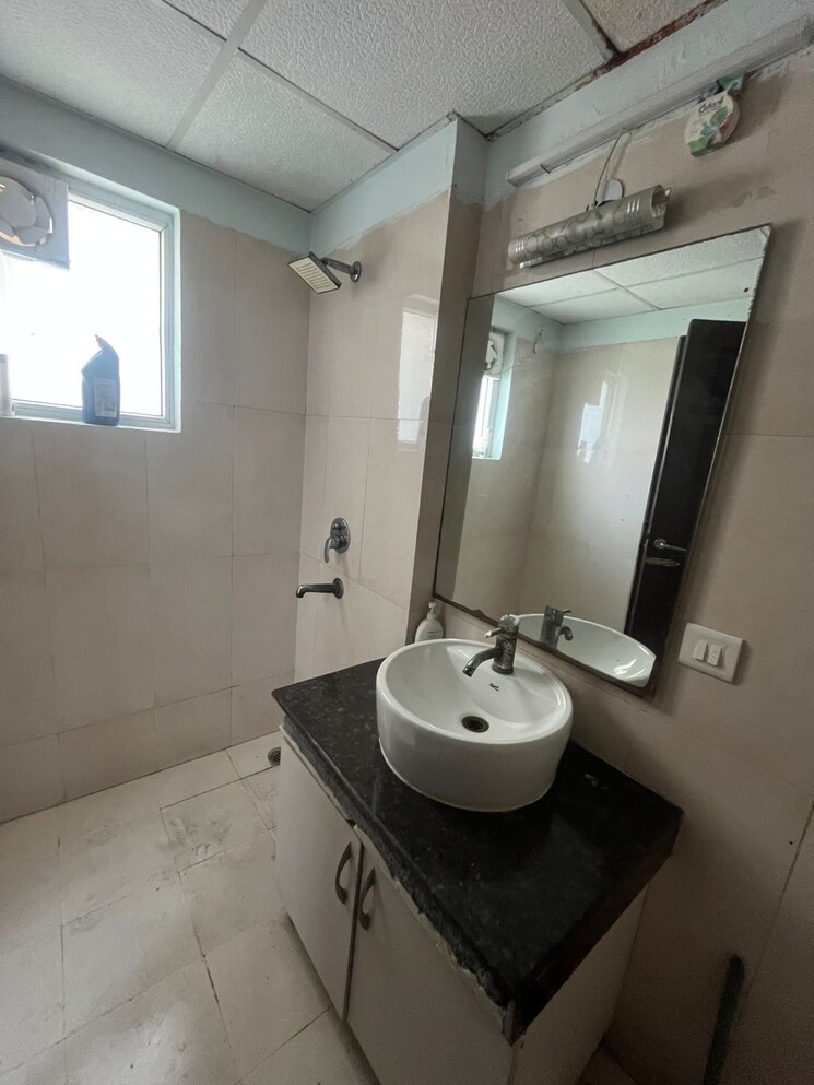 Bathroom, paramount-floraville 2 Bedroom 1045 Sq.Ft. Apartment In Sector 137 Noida 8842399