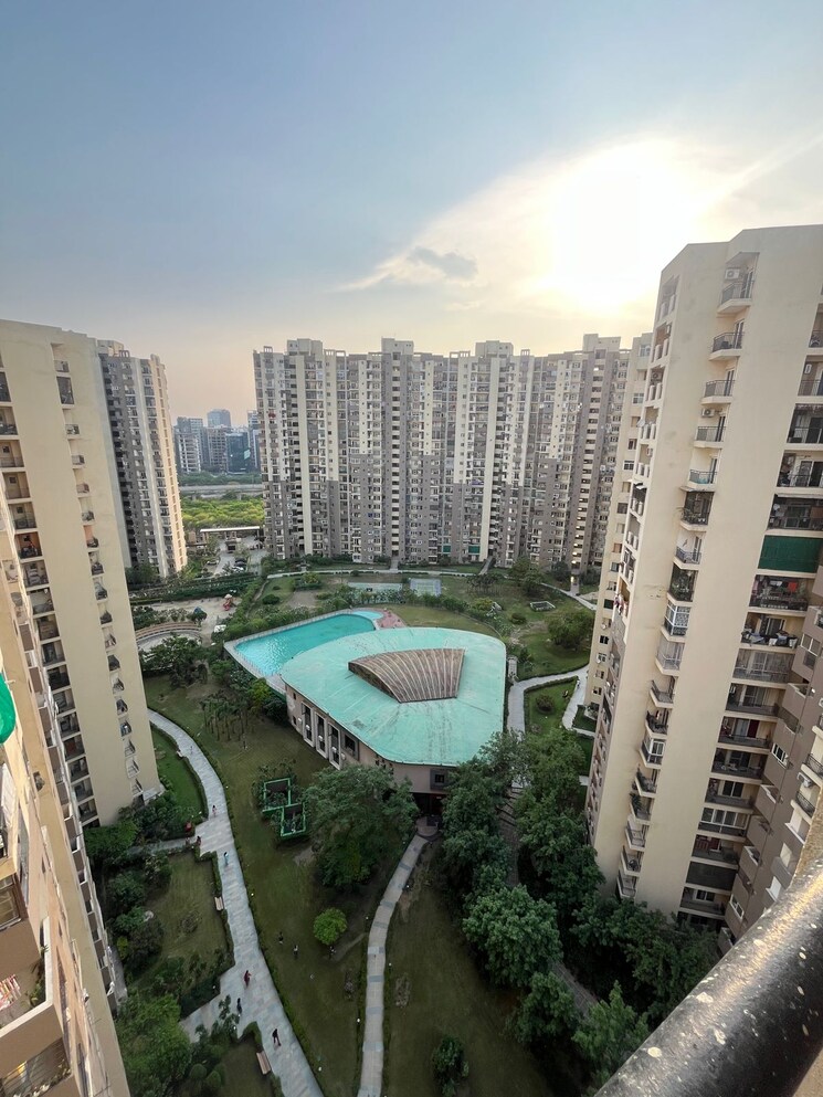 Exterior View, paramount-floraville 2 Bedroom 1045 Sq.Ft. Apartment In Sector 137 Noida 8842399