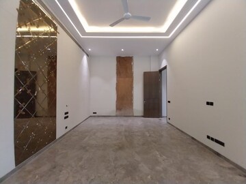 Building Lobby in 5 BHK Villa at Satbari – for Sale