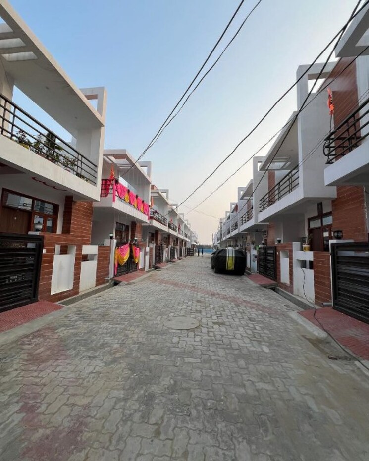 Exterior View, sri-sai-basera 3 Bedroom 1500 Sq.Ft. Villa In Krishna Nagar Lucknow 8842366