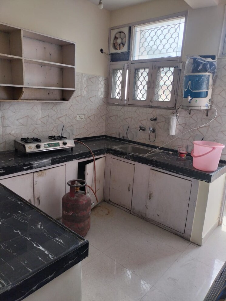 Kitchen, rwa-apartments 1 RK 450 Sq.Ft. Independent House In Sector 31 Noida 8842341