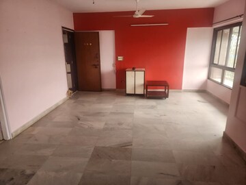 Room in 2 BHK Apartment at Yogi Villa, Borivali West – for Rent