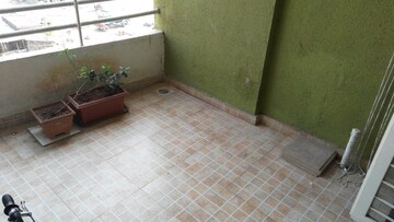 Room in 2 BHK Apartment at Bhansali Whispering Winds, Pashan – for Rent