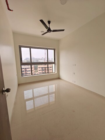 Bedroom in 2 BHK Apartment at Kalpataru Paramount B, Kapur Bawdi – for Rent