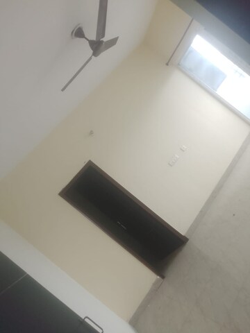 Furnished Amenities in 3 BHK Apartment at Gomti Nagar – for Rent