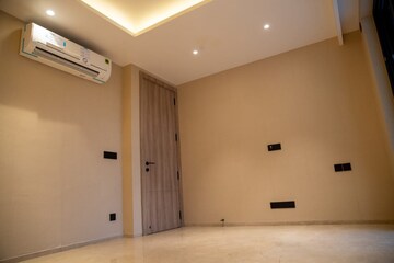 1 RK Builder Floor For Rent in Borivali East