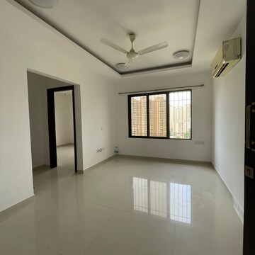 Room in 1 BHK Apartment at Lalani Grandeur, Riddhi Gardens – for Rent