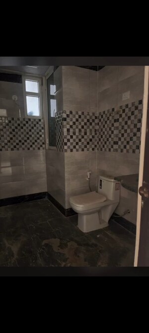 Bathroom in 3.5 BHK Apartment at Saya Gold Avenue, Vaibhav Khand – for Sale