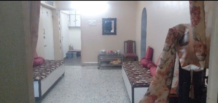  Parking, takshila-chs 1 Bedroom 630 Sq.Ft. Apartment In Andheri East Mumbai 8842665