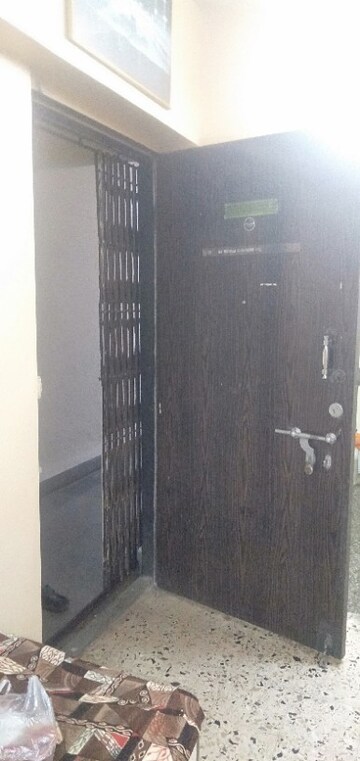 Furnished Amenities in 1 BHK Apartment at Takshila CHS, Andheri East – for Sale
