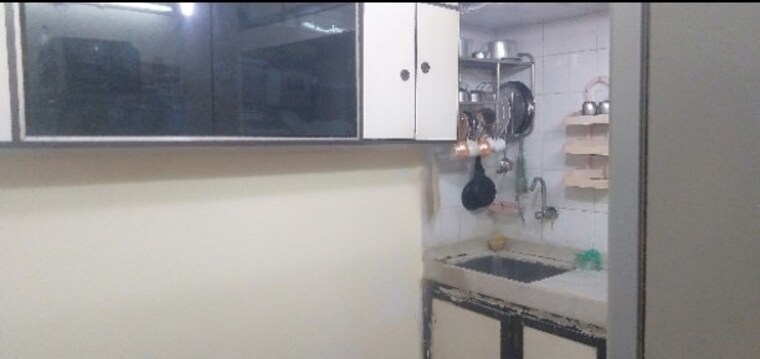 Room, takshila-chs 1 Bedroom 630 Sq.Ft. Apartment In Andheri East Mumbai 8842665