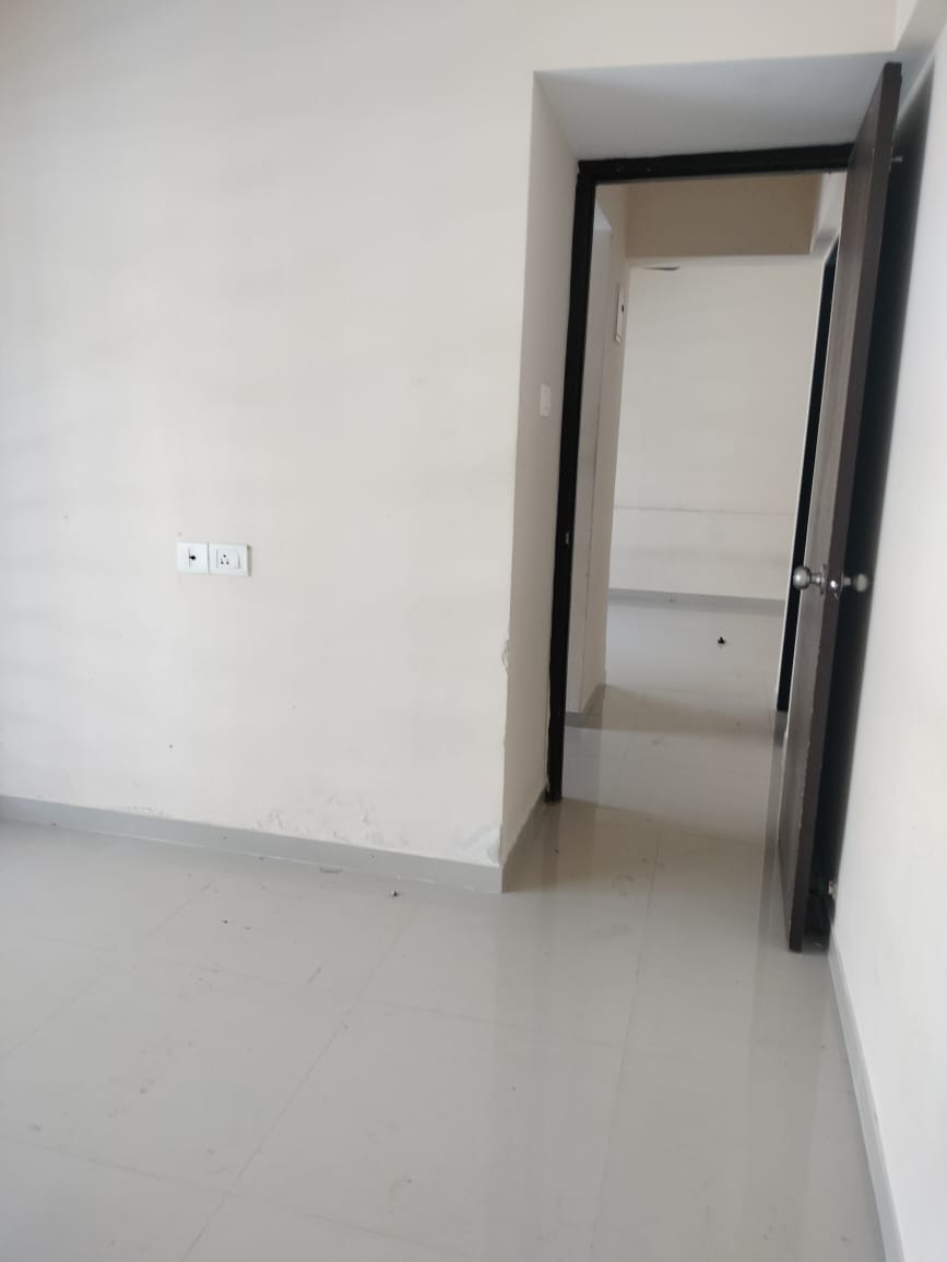 1 BHK + Extra Room 408 Sq.Ft. Apartment in Agarwal Paramount