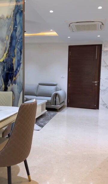 Room in 3 BHK Apartment at Aurobindo Kohinoor, Serilingampally – for Rent