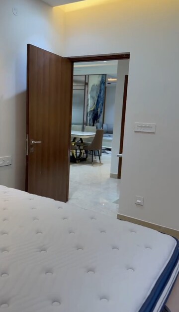 Room in 3 BHK Apartment at Aurobindo Kohinoor, Serilingampally – for Rent