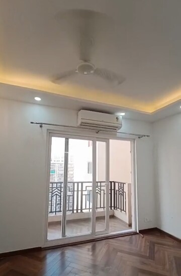 Room in 3 BHK Apartment at ACE Parkway, Sector 150 – for Rent