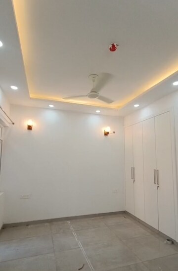 Furnished Amenities in 3 BHK Apartment at ACE Parkway, Sector 150 – for Rent