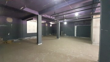 Parking in  Showroom at New Rajendra Nagar – for Rent
