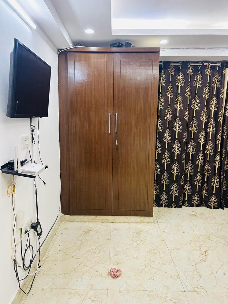 Room, paryavaran complex 1 Bedroom 450 Sq.Ft. Builder Floor In Paryavaran Complex Delhi 8842743