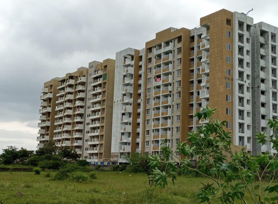 2 BHK 692 Sq.Ft. Apartment in Kamdhenu 7th Heaven