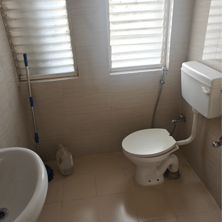 Bathroom, upavp-bhagirathi-enclave 3 Bedroom 1600 Sq.Ft. Apartment In Ghuswal Kalan Lucknow 8842816