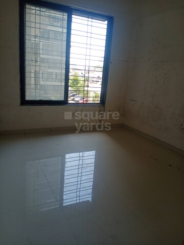 Room in 3 BHK Apartment at Suyog Shilp, Wakad – for Sale