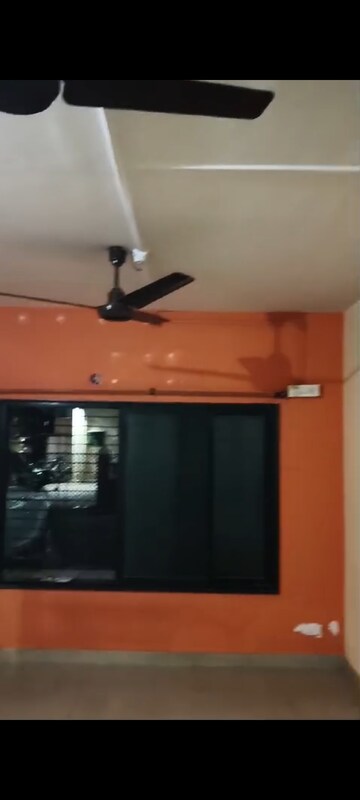 Furnished Amenities in 1 RK Apartment at Nagari Niwara CHS, Goregaon East – for Rent