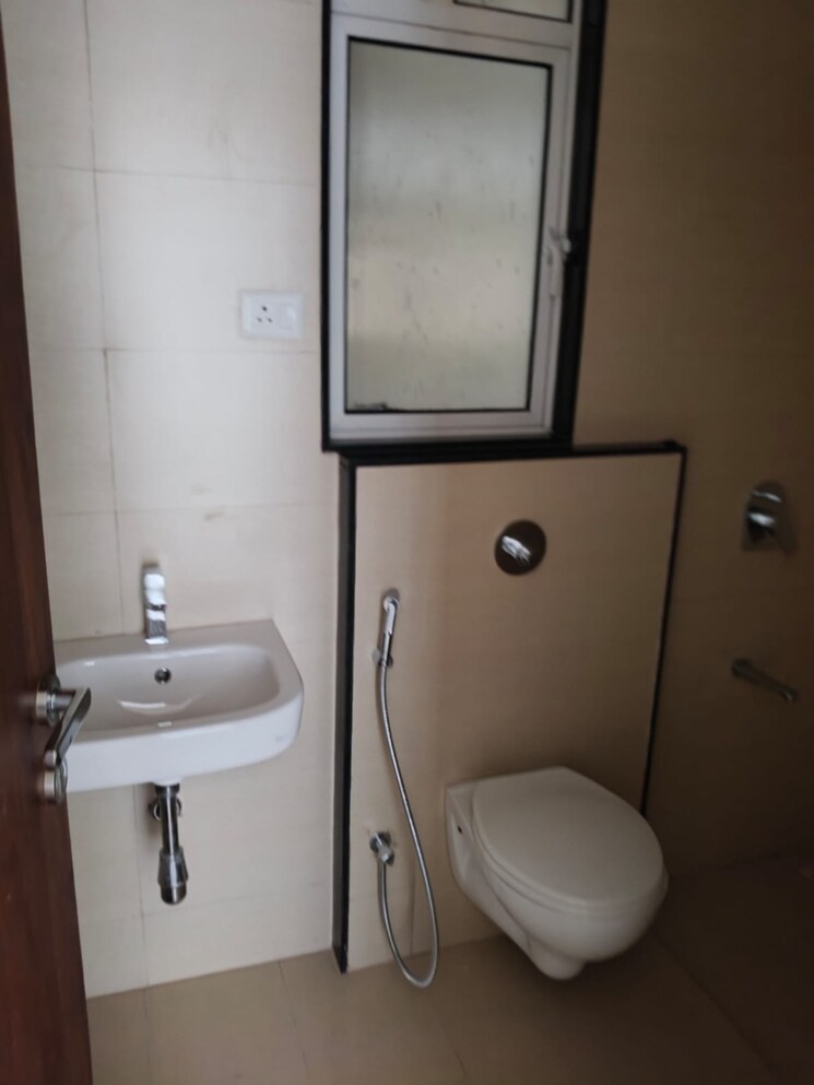 Bathroom, pinnacle-neelanchal 2 Bedroom 710 Sq.Ft. Apartment In Baner Pune 8842857