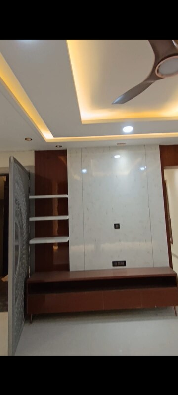 Furnished Amenities in 4 BHK Builder Floor at BPTP Eden Estate, Sector 81 – for Sale