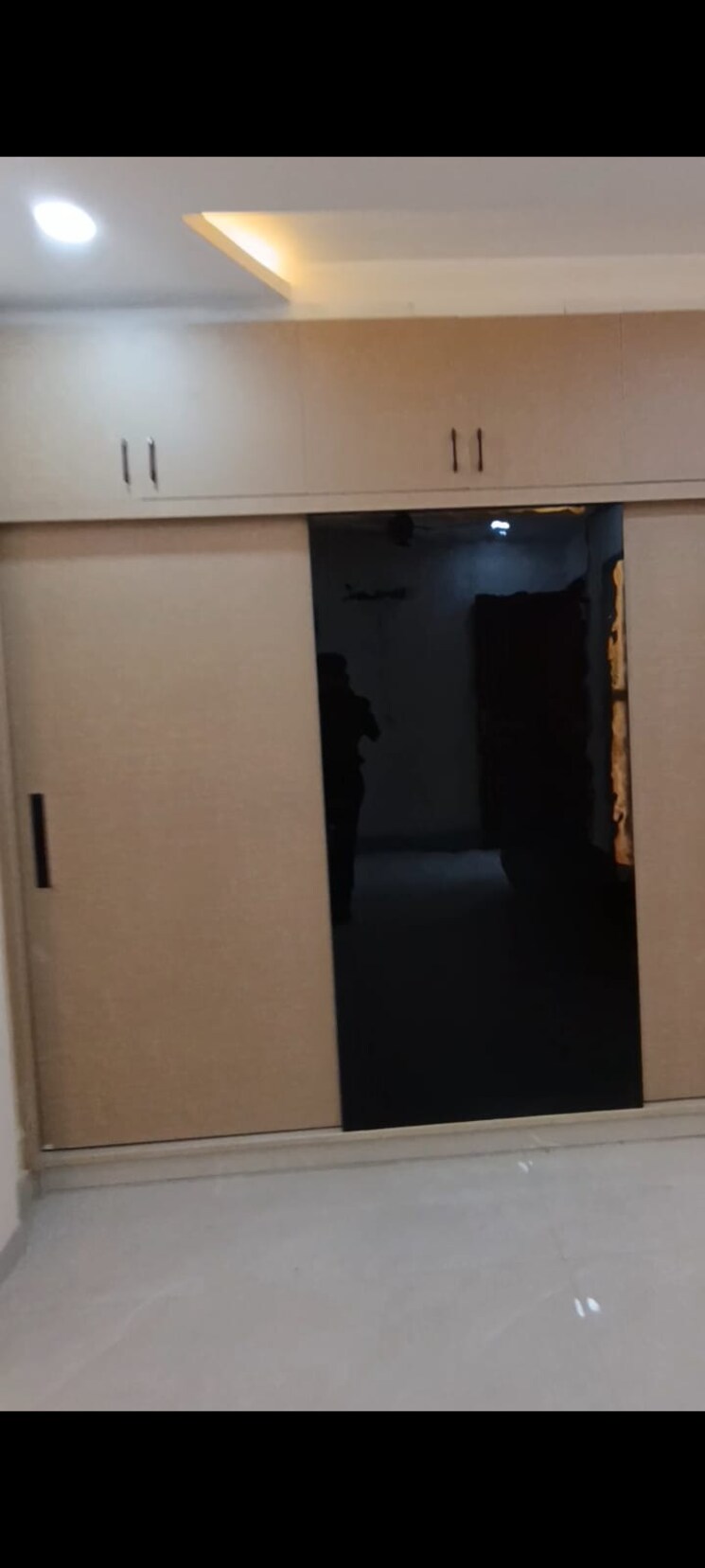 Room, bptp-eden-estate 4 Bedroom 250 Sq.Yd. Builder Floor In Sector 81 Faridabad 8842886