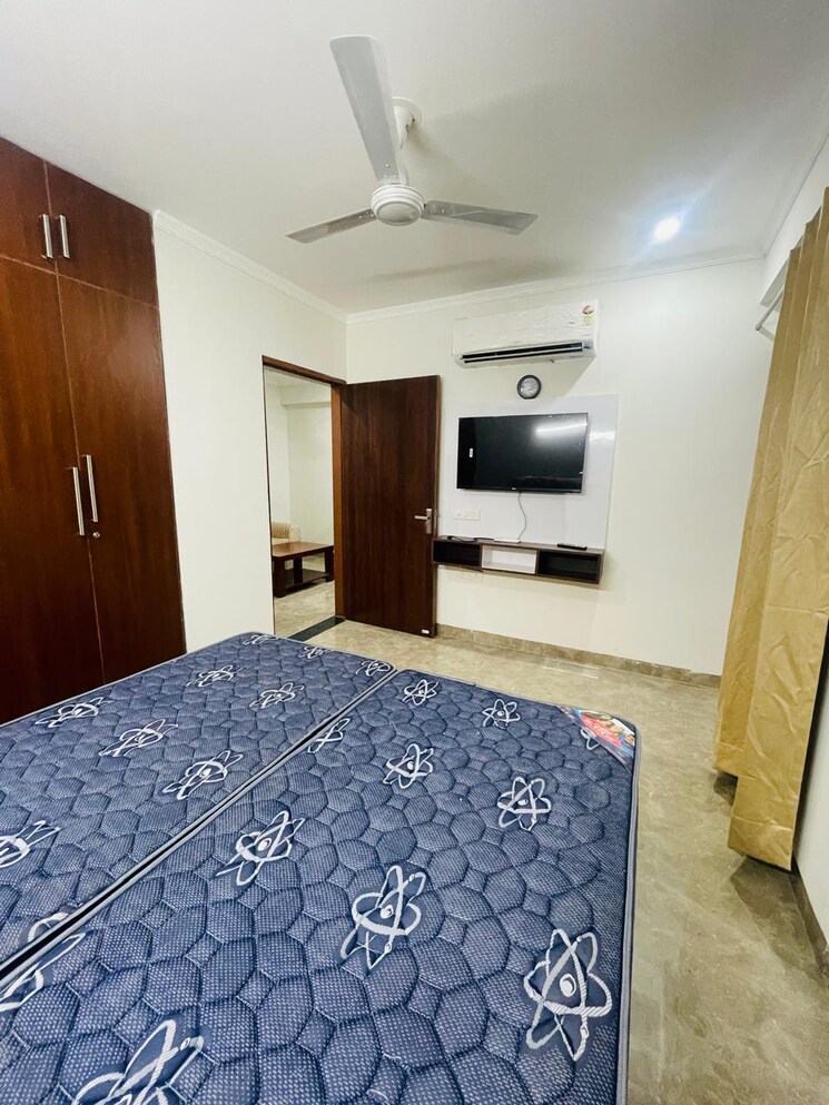 Bedroom, green-wood-city 3 Bedroom 1800 Sq.Ft. Builder Floor In Sector 45 Gurgaon 8842880