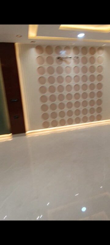 Balcony in 4 BHK Builder Floor at BPTP Eden Estate, Sector 81 – for Sale