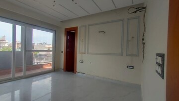 Room in 3 BHK Builder Floor at Sector 4 – for Sale