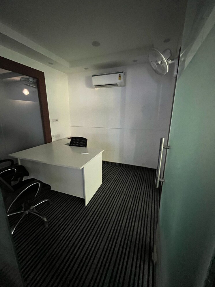 Team Area, sector 63 Commercial Office Space 3000 Sq.Ft. In Sector 63 Noida 8843011