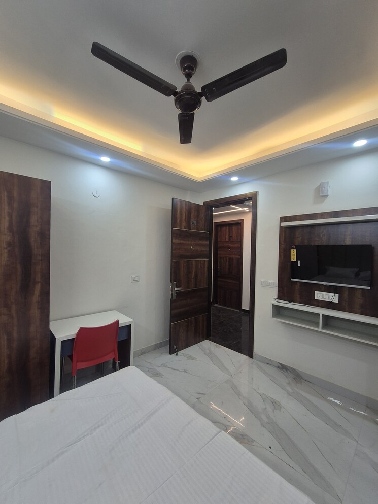 Room, queens-plaza 1 Bedroom 450 Sq.Ft. Apartment In Sector 43 Gurgaon 8842992