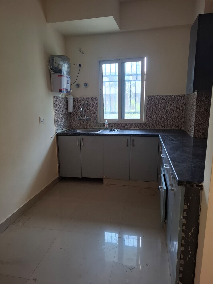 Room, gardenia-gateway 2 Bedroom 1045 Sq.Ft. Apartment In Sector 75 Noida 8843066