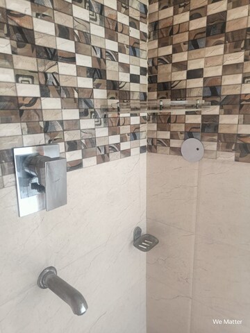 Bathroom in 1 BHK Independent House at Sector 14 – for Rent