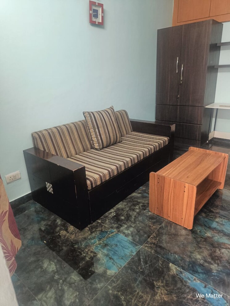 Bedroom, sector 14 1 Bedroom 800 Sq.Ft. Independent House In Sector 14 Faridabad 8843068