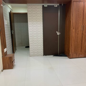 Room in 2 BHK Apartment at Nirdhar CHS, Kastur Park – for Rent