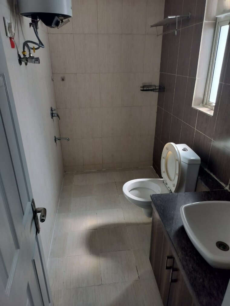 Bathroom, gaur-city-2 3 Bedroom 1990 Sq.Ft. Apartment In Gaur City 2 Greater Noida 8843057