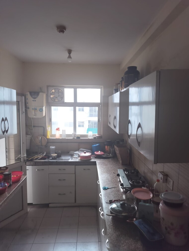 Kitchen, gaur-city-2 3 Bedroom 1990 Sq.Ft. Apartment In Gaur City 2 Greater Noida 8843057