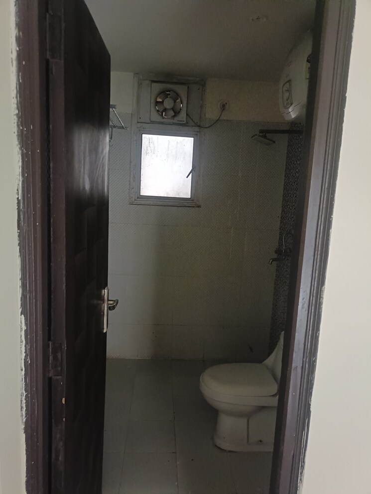 Bathroom, nirala-aspire 2 Bedroom 890 Sq.Ft. Apartment In Sector 16 Greater Noida Greater Noida 8843073